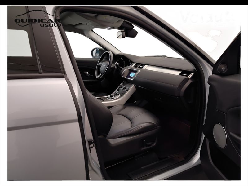 GuidiCar - LAND ROVER Range Rover Evoque 2019 Evoque 2.0 td4 SE 150cv 5p auto my19 Usato